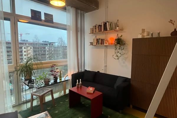 Möblerad studentetta vid Fridhemsplan