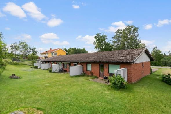 Nyrenoverat radhus i Roasjö 4 900 kr