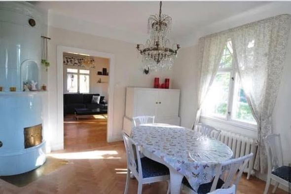 Stor villa i Enskede för kollektiv