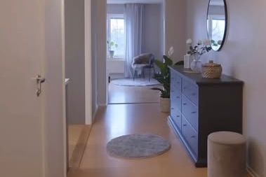 Möblerad 2:a med balkong på Söder