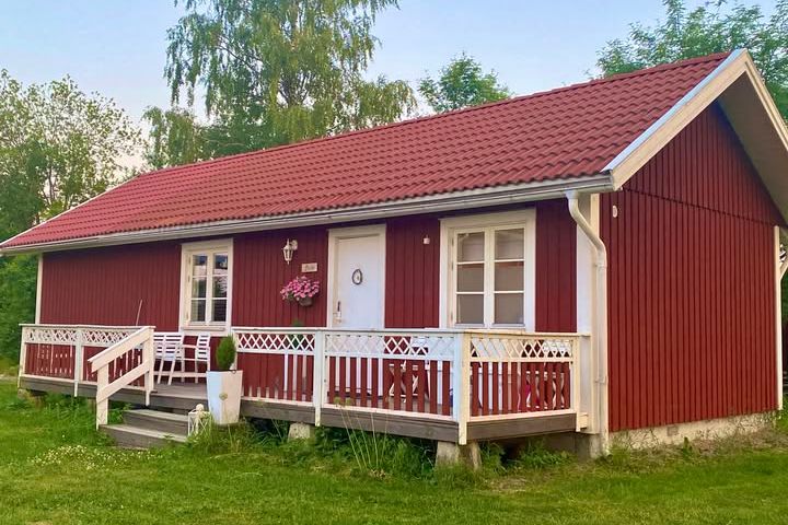 Lantligt hus nära Västerås & E18