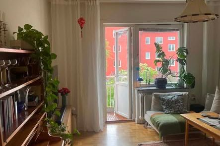 Möblerad 2:a nära centrum & tåg