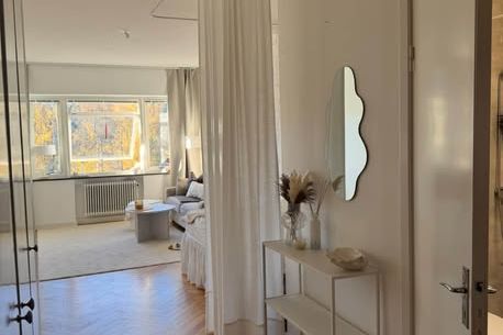 Central etta uthyres i Trollhättan