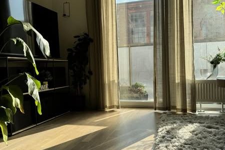 Modern etta på Södermalm med balkong
