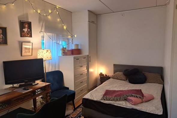 Möblerad studentetta vid Ekonomikum