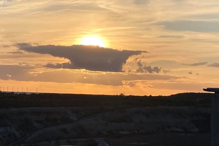 Möblerat rum i Elinegård nära havet