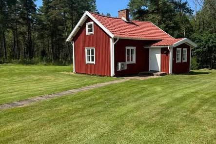 Naturnära stuga i Mobacken, Axamo