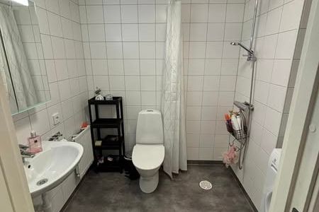 Möblerad studentetta i Flemingsberg