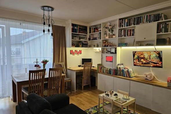 Ljus tvåa med stor balkong i Eriksberg