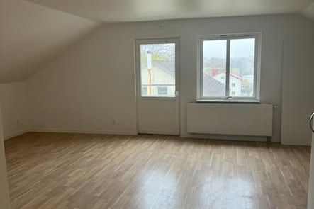 Rymlig 1:a med balkong i Borås