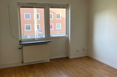 Central 2:a med balkong i Ronneby