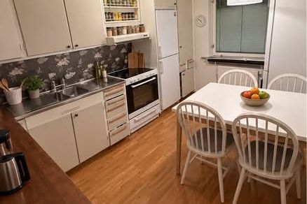 Ljus 3:a med balkong i Södertälje