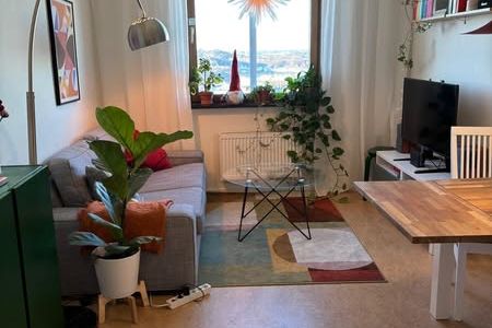 Möblerad 2:a nära KTH för studenter