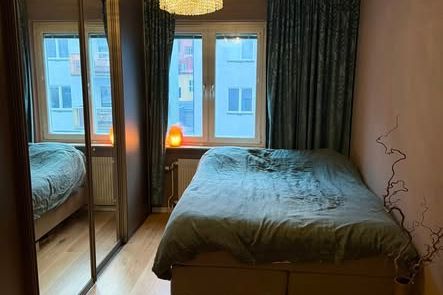 Ljus 2:a med balkong & parkering Sumpan