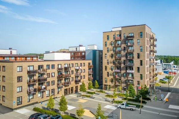 2:a i Täby, delvis möblerad, inflytt jan