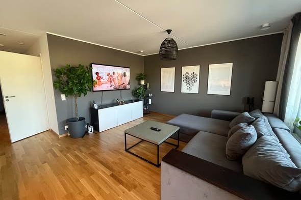 Ljus 2:a med balkong i Vega, Haninge