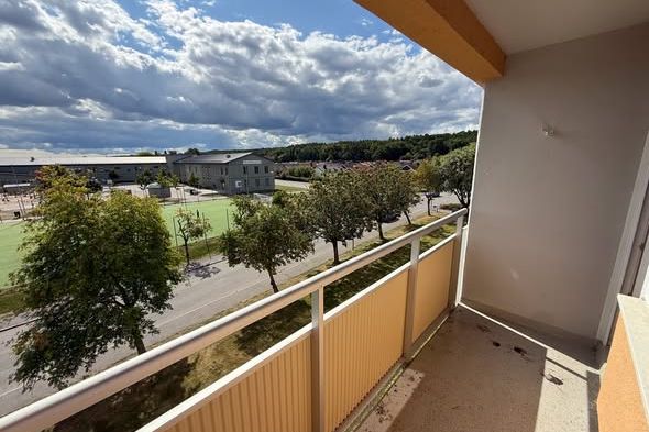 Ljus 2:a med balkong och hyresrabatt