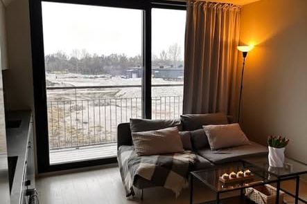 Möblerad 1:a i Luthagen med balkong