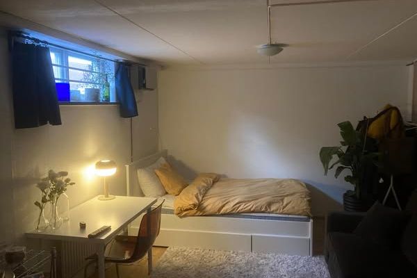 Rum i villa med trädgård nära naturen