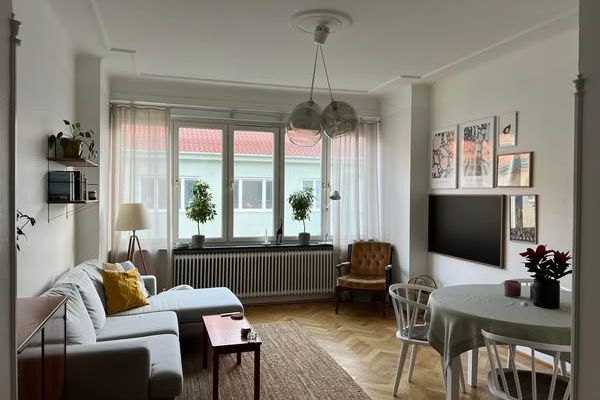 Möblerad 2:a i Slottstaden uthyres
