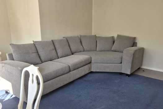 Möblerad 32 kvm i Hässelby Gård 7000 kr – Stockholm