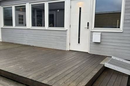 Renoverat radhus nära natur och stad