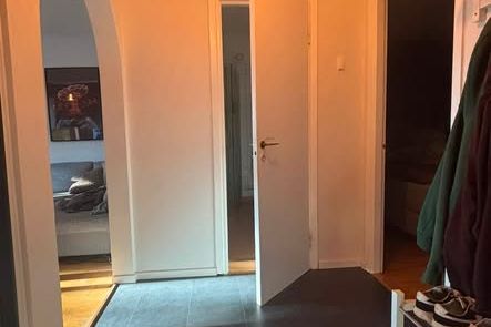 Möblerad 2:a med balkong i Bellevue