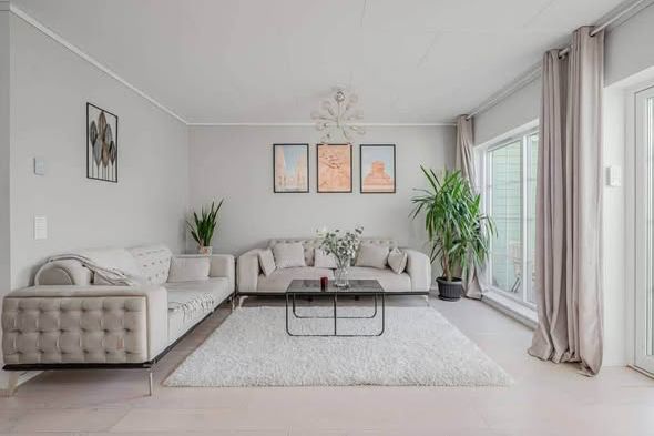 Modernt radhus i Steninge Slottsby