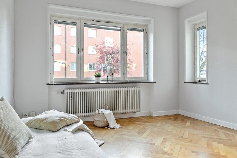Ljus 2:a med balkong på Aspgatan, Malmö