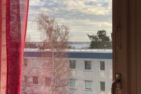 Ljus 2:a i Kungsängen med balkong