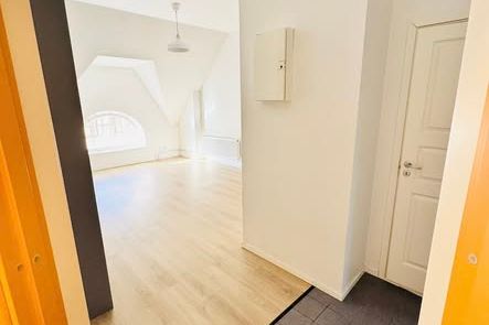 Nyrenoverad 2:a centralt i Örebro