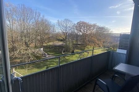 Ljus trea i Tuve nära centrum & natur