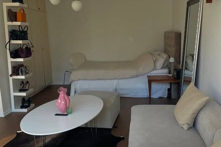 Mysig 1:a med uteplats i Solna