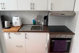 Mysig 1:a i Spånga, parkering ingår!