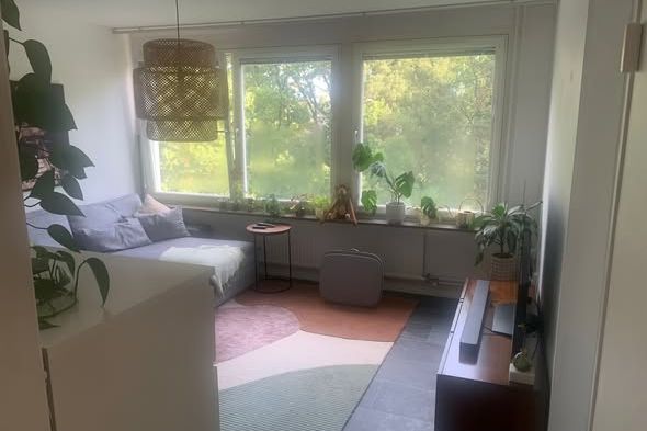 Möblerad 1,5:a med balkong i Huvudsta