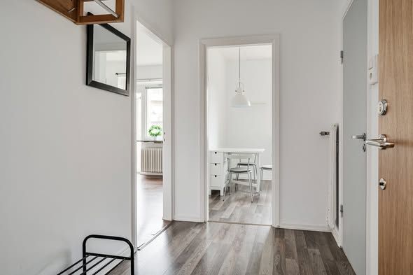 1:a med balkong & låg hyra i centrala Borås
