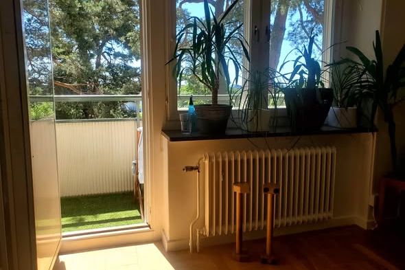 Ljust rum uthyres i mysiga Råsunda