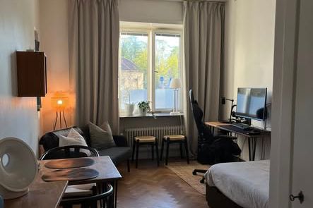 Möblerad 1:a i Övre Slotts, Uppsala