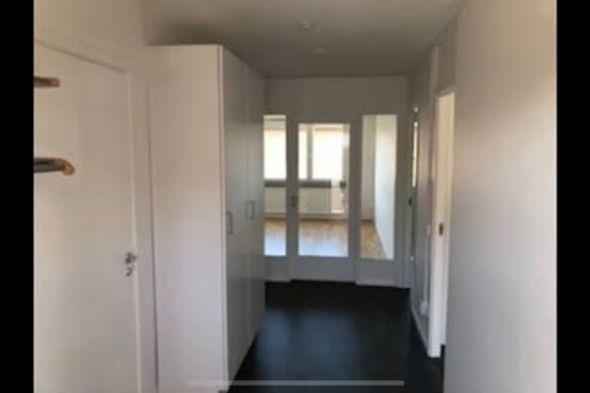 Rymlig 2,5:a nära T-bana i Rinkeby