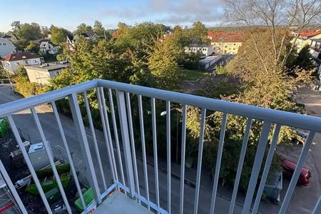 2:a i Älvsjö – Lugn miljö, allt ingår