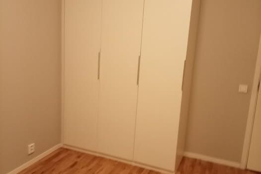 Rum i Hjulsta nära T-banan – 4500 kr