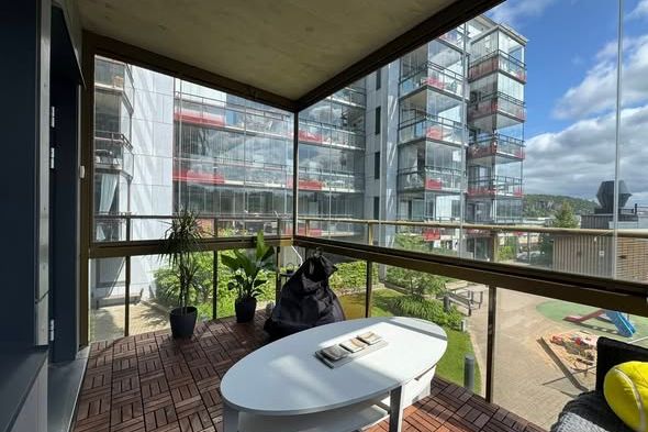 Möblerad 1:a med balkong i Partille centrum