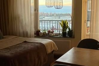 Ny 1 rok med balkong vid Telefonplan – Stockholm