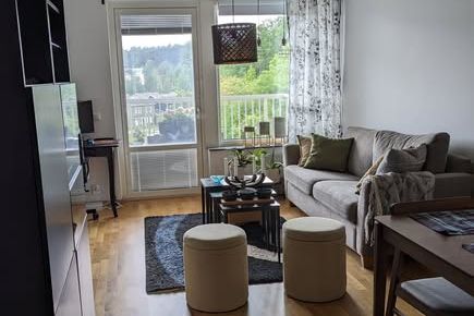 38 kvm i Ultuna nära SLU, stor balkong