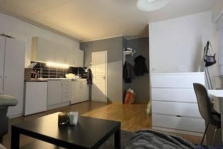 Mysig möblerad etta i centrala Kungälv