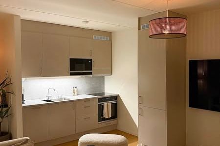 Nyproducerad 1,5:a med varmgarage i Sollentuna