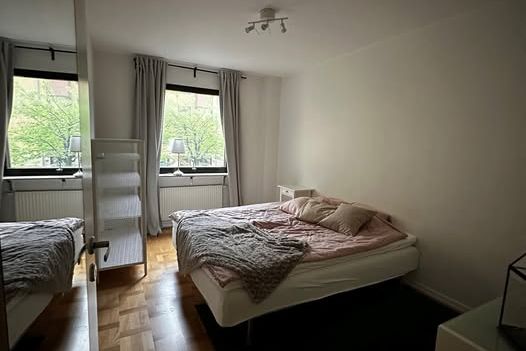 Ombonat rum i lugnt hem i Malmö centrum