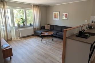Nyrenoverad 2:a i Haga med garage – Umeå
