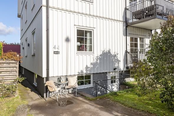 Charmig 2:a på lugna Strand nära centrum
