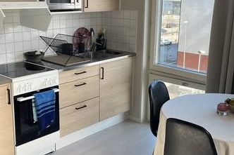 Möblerad 1:a nära universitetet